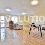 Дава се под наем Двустаен апартамент в София, Витоша - 75 кв.м за 648.21 € - Снимка #1