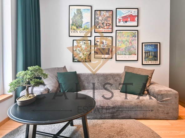 Дава се под наем Двустаен апартамент в София, Център - 52 кв.м за 698.19 € - Снимка #1