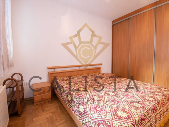 Дава се под наем Двустаен апартамент в София, Център - 70 кв.м за 687.99 € - Снимка #1