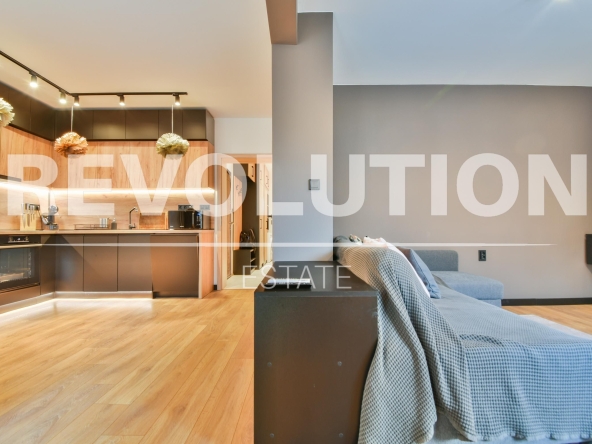 Дава се под наем Тристаен апартамент в София, Лозенец - 90 кв.м за 1097.01 € - Снимка #1