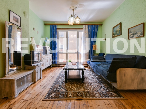 Дава се под наем Четиристаен апартамент в София, Център - 96 кв.м за 1100 € - Снимка #1