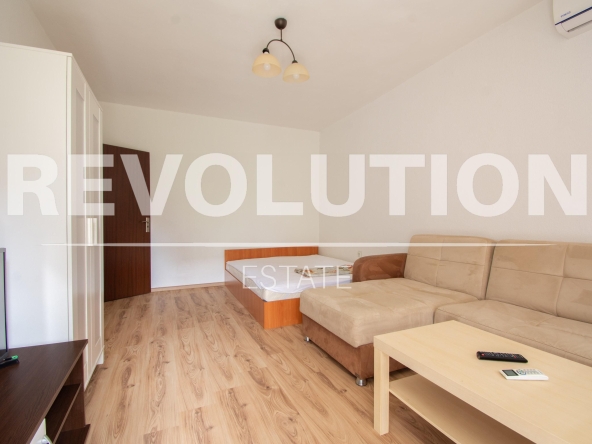 Дава се под наем Едностаен апартамент в София, Медицинска академия - 41 кв.м за 458.49 € - Снимка #1