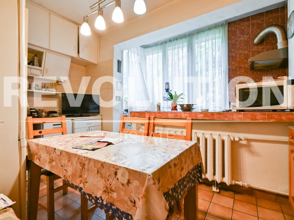 Тристаен апартамент в София, Гоце Делчев - 87 кв.м за 1876 €/кв.м - Снимка #1