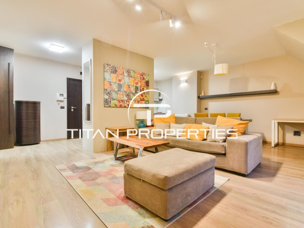 Дава се под наем Двустаен апартамент в София, Център - 70 кв.м за 947.58 € - Снимка #1