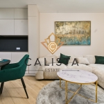 Дава се под наем Тристаен апартамент в София, Кръстова вада - 111 кв.м за 1245.42 € - Снимка #1