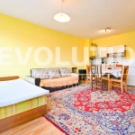 Дава се под наем Двустаен апартамент в София, Стрелбище - 75 кв.м за 598.23 € - Снимка #1