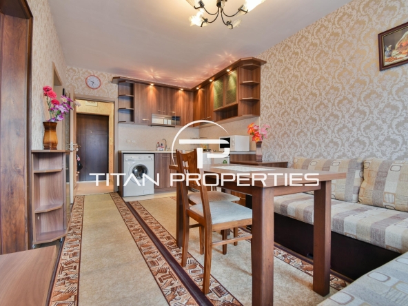 Дава се под наем Тристаен апартамент в София, Младост 4 - 72 кв.м за 718.08 € - Снимка #1