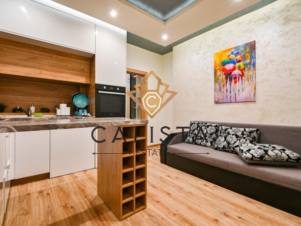 Дава се под наем Двустаен апартамент в София, Витоша - 53 кв.м за 697.17 € - Снимка #1