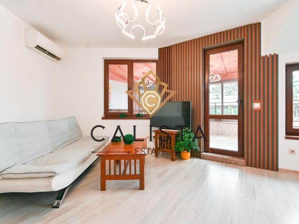 Дава се под наем Мезонет в София, Драгалевци - 205 кв.м за 1095.99 € - Снимка #1