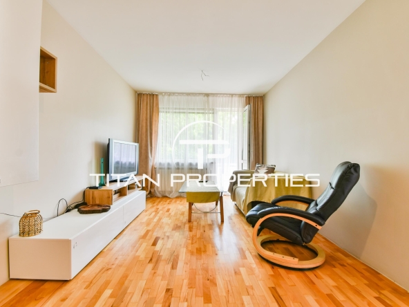 Дава се под наем Тристаен апартамент в София, Дианабад - 100 кв.м за 897.6 € - Снимка #1