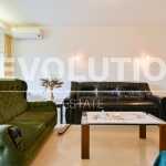 Дава се под наем Тристаен апартамент в София, Лозенец - 100 кв.м за 947.58 € - Снимка #1