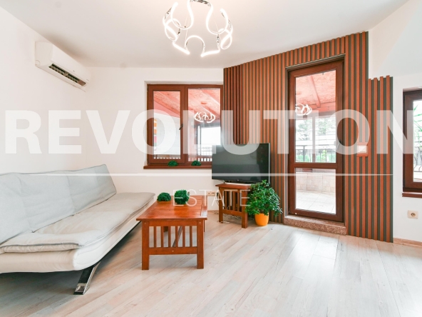 Дава се под наем Мезонет в София, Драгалевци - 205 кв.м за 1196.97 € - Снимка #1