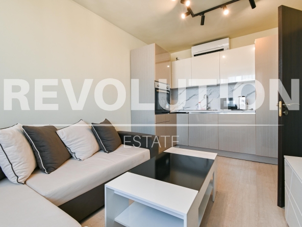 Дава се под наем Двустаен апартамент в София, Банишора - 35 кв.м за 598.23 € - Снимка #1