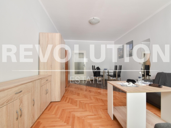 Дава се под наем Двустаен апартамент в София, Стрелбище - 50 кв.м за 458.49 € - Снимка #1