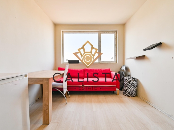 Дава се под наем Двустаен апартамент в София, Банишора - 42 кв.м за 488.58 € - Снимка #1