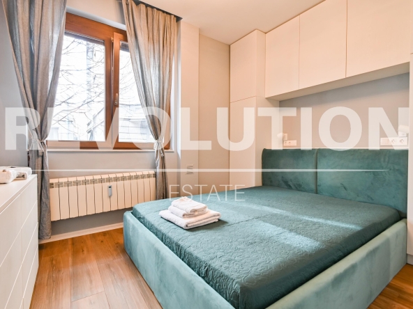 Дава се под наем Едностаен апартамент в София, Център - 30 кв.м за 548.25 € - Снимка #1