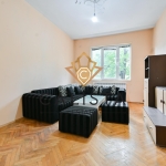 Дава се под наем Тристаен апартамент в София, Център - 89 кв.м за 677.79 € - Снимка #1