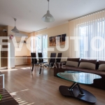 Дава се под наем Четиристаен апартамент в София, Младост 1А - 150 кв.м за 1000 € - Снимка #1