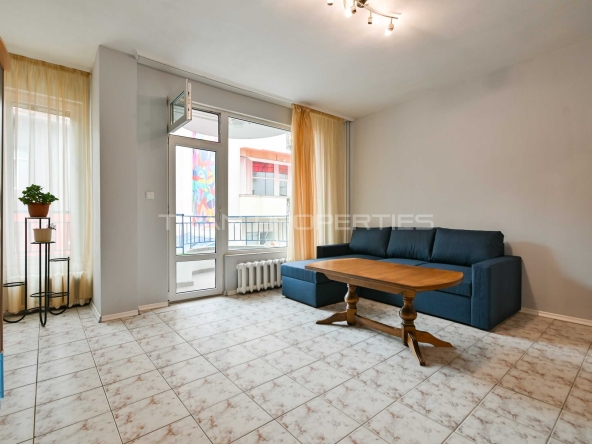 Тристаен апартамент в София, Център - 80 кв.м за 3000 €/кв.м - Снимка #1