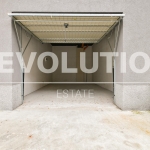 Дава се под наем Гараж / Паркомясто в София, Връбница 2 - 27 кв.м за 125 € - Снимка #1