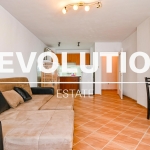 Дава се под наем Тристаен апартамент в София, Оборище - 110 кв.м за 700 € - Снимка #1