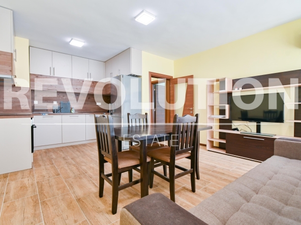 Дава се под наем Тристаен апартамент в София, Младост 2 - 100 кв.м за 750 € - Снимка #1