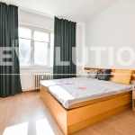 Дава се под наем Двустаен апартамент в София, Център - 78 кв.м за 500 € - Снимка #1