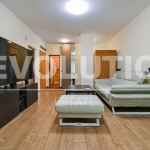 Дава се под наем Тристаен апартамент в София, Лозенец - 90 кв.м за 850 € - Снимка #1