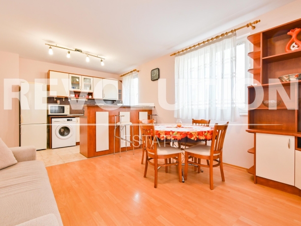 Дава се под наем Двустаен апартамент в София, Банишора - 70 кв.м за 500 € - Снимка #1
