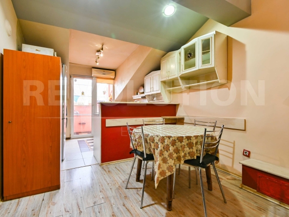 Двустаен апартамент в София, Център - 55 кв.м за 2273 €/кв.м - Снимка #1