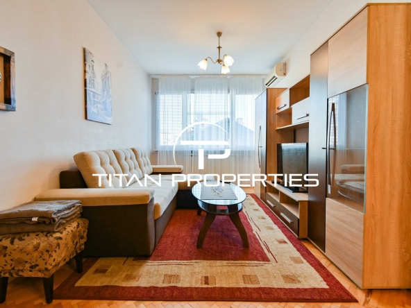 Дава се под наем Четиристаен апартамент в София, Банишора - 110 кв.м за 714 € - Снимка #1