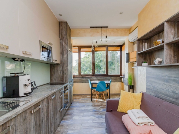 Многостаен апартамент в София, Център - 130 кв.м за 2693 €/кв.м - Снимка #1