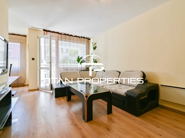 Дава се под наем Тристаен апартамент в София, Белите брези - 101 кв.м за 612 € - Снимка #1