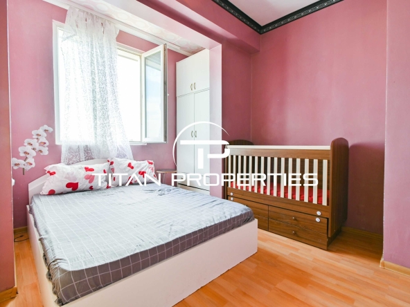 Дава се под наем Двустаен апартамент в София, Толстой - 75 кв.м за 458.49 € - Снимка #1