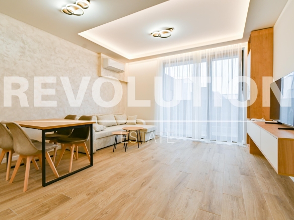 Дава се под наем Тристаен апартамент в София, Дианабад - 97 кв.м за 1100 € - Снимка #1