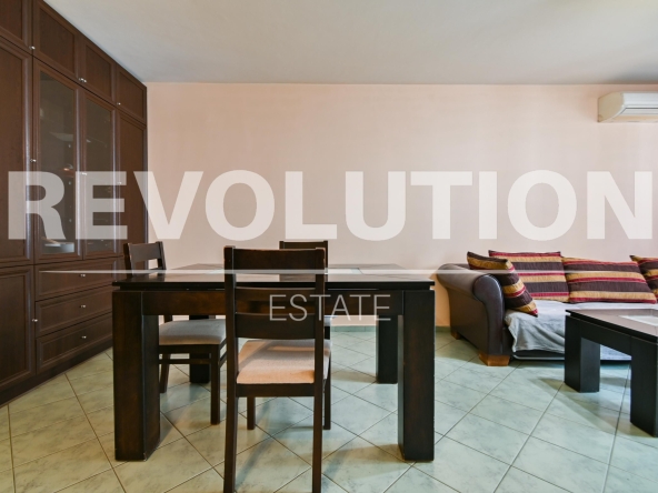 Дава се под наем Тристаен апартамент в София, Стрелбище - 102 кв.м за 600 € - Снимка #1
