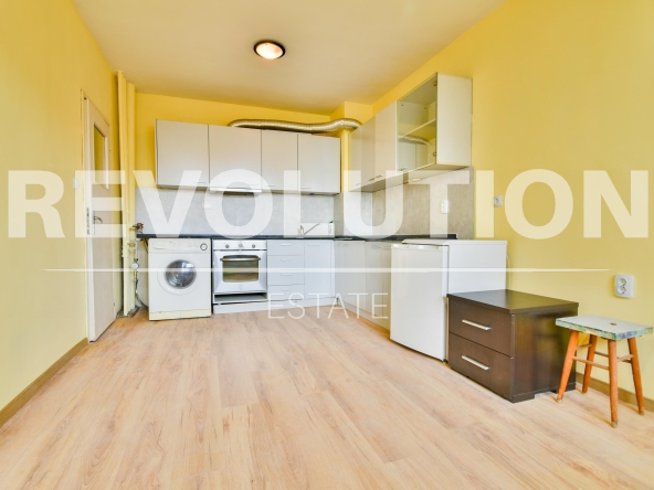 Дава се под наем Тристаен апартамент в София, Люлин 10 - 95 кв.м за 415 € - Снимка #1