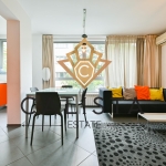 Дава се под наем Тристаен апартамент в София, Оборище - 100 кв.м за 950 € - Снимка #1