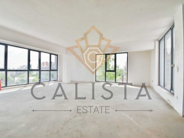 Тристаен апартамент в София, Студентски град - 195 кв.м за 1871 €/кв.м - Снимка #1