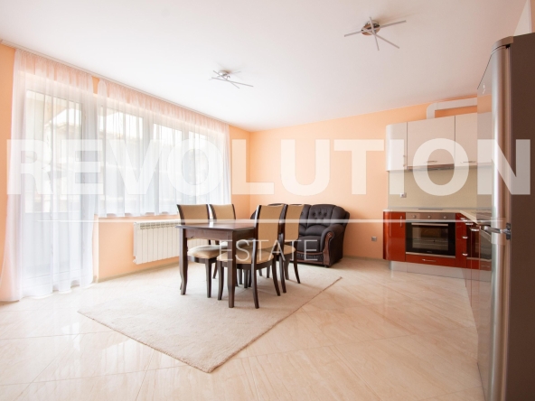 Дава се под наем Двустаен апартамент в София, Витоша - 55 кв.м за 475 € - Снимка #1