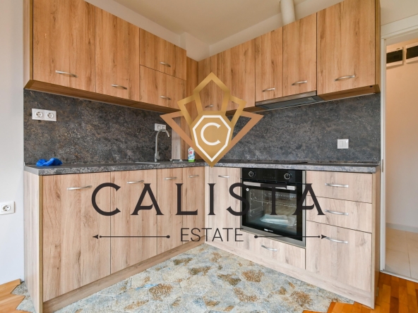 Дава се под наем Тристаен апартамент в София, Гоце Делчев - 74 кв.м за 650 € - Снимка #1