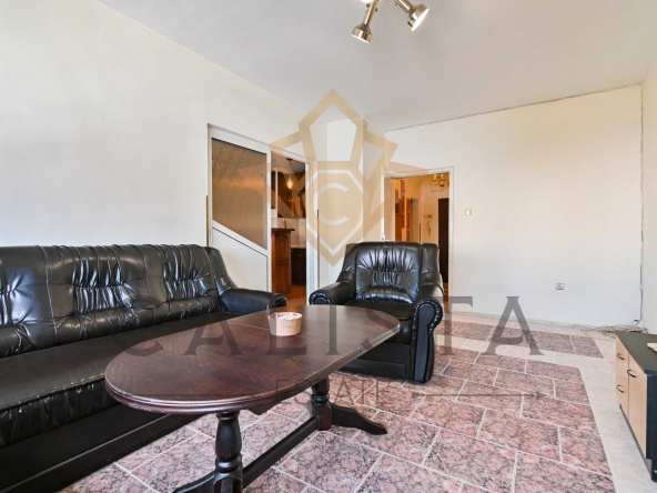 Тристаен апартамент в София, Дружба 2 - 110 кв.м за 2171 €/кв.м - Снимка #1