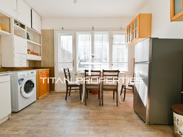 Дава се под наем Етаж от къща в София, Зона Б-19 - 89 кв.м за 400 € - Снимка #1