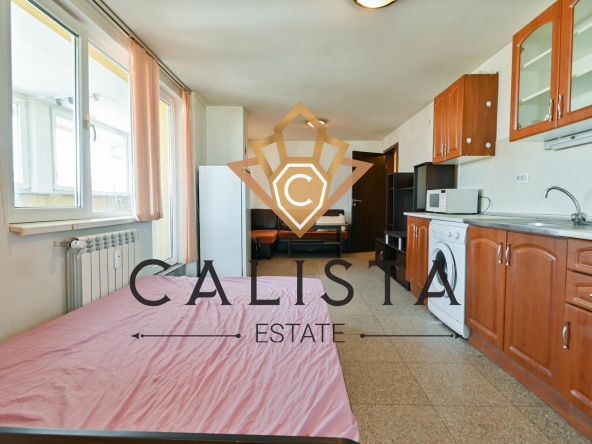 Дава се под наем Тристаен апартамент в София, Студентски град - 130 кв.м за 700 € - Снимка #1