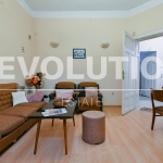 Дава се под наем Тристаен апартамент в София, Център - 110 кв.м за 750 € - Снимка #1