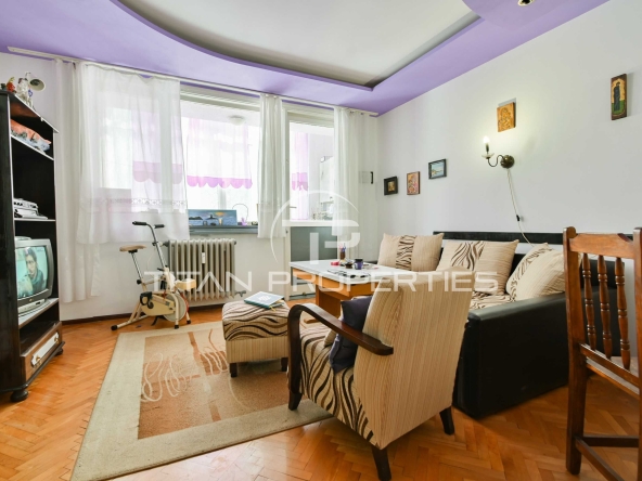 Тристаен апартамент в София, Яворов - 95 кв.м за 3369 €/кв.м - Снимка #1