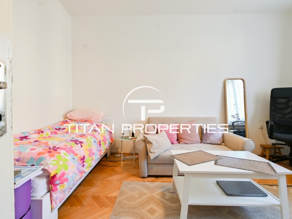 Тристаен апартамент в София, Център - 88 кв.м за 2955 €/кв.м - Снимка #1