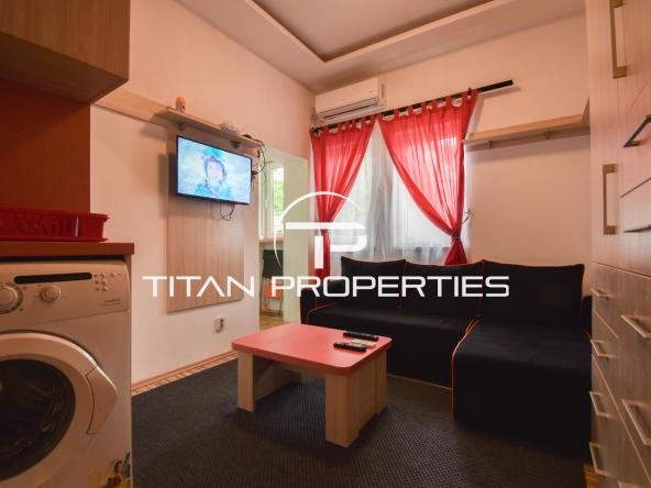 Дава се под наем Едностаен апартамент в София, Център - 20 кв.м за 375 € - Снимка #1