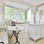 Дава се под наем Тристаен апартамент в София, Гоце Делчев - 90 кв.м за 650 € - Снимка #1