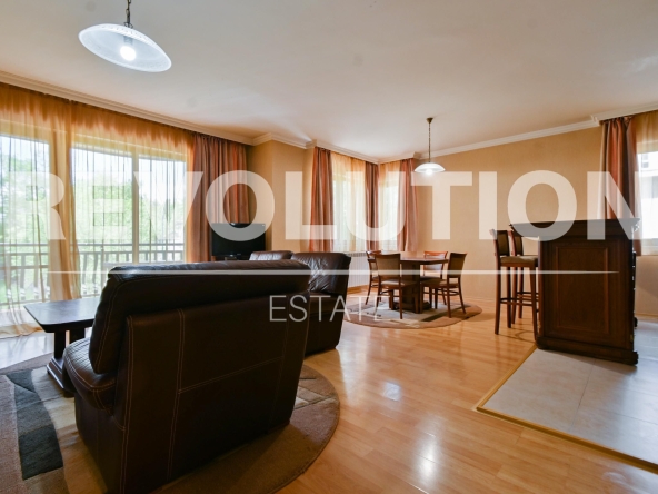 Дава се под наем Тристаен апартамент в София, Витоша - 144 кв.м за 950 € - Снимка #1